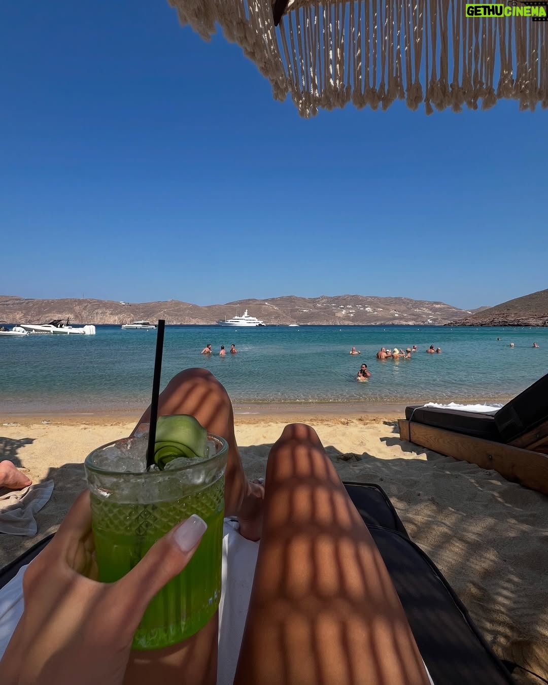 Ivana Mrázová - 3 Likes - Mykonian days 🇬🇷💙🍾☀️