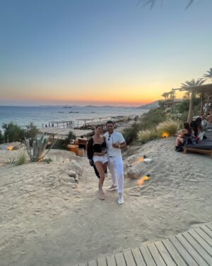 Ivana Mrázová Instagram - Mykonian days 🇬🇷💙🍾☀️