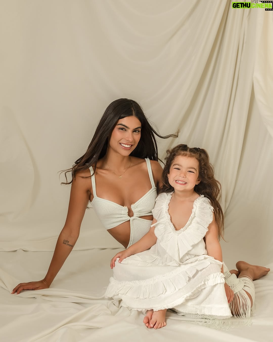 Ivana Yturbe - 75.6K Likes - Las últimas de esta hermosa sesión por el día de la madre con @yasmin_kahatt