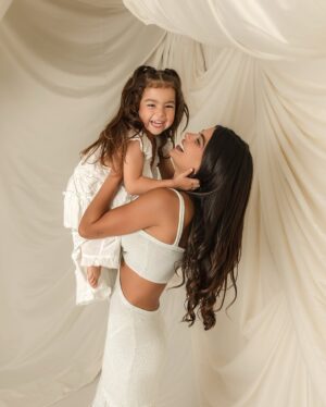 Ivana Yturbe Instagram - Las Ćŗltimas de esta hermosa sesión por el dĆa de la madre con @yasmin_kahatt