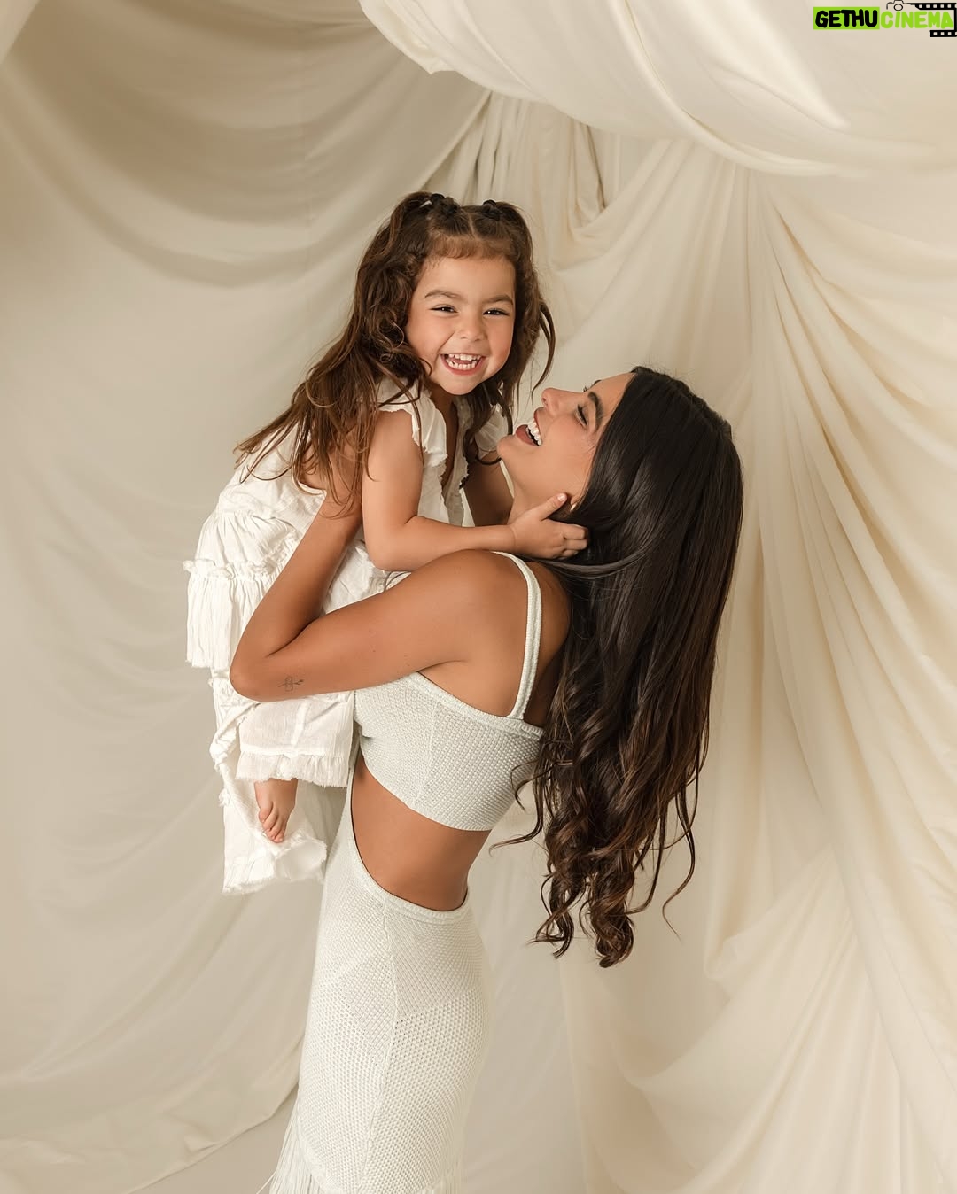 Ivana Yturbe - 75.6K Likes - Las últimas de esta hermosa sesión por el día de la madre con @yasmin_kahatt
