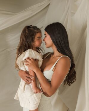 Ivana Yturbe Instagram - Las últimas de esta hermosa sesión por el día de la madre con @yasmin_kahatt