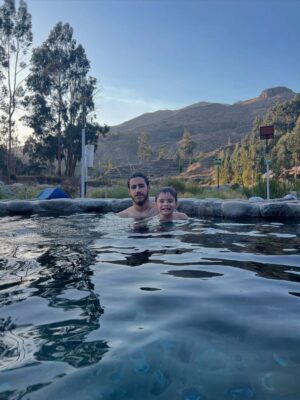 Ivana Yturbe Instagram - Feliz dĆa del padre al mejor papĆ” del mundo. Una de las cosas que mĆ”s me enamoraron de ti fue esta faceta tuya š Gracias por cuidarnos por amarnos y por siempre estaršš¾ Sin ti nada serĆa igual, tus besos son nuestra mejor vitamina y amanecer cada dĆa contigo es algo que quiero para toda la vida š