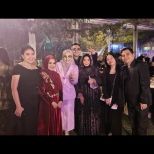 Iyeth Bustami Instagram - 🤍
Happy wedding anaknda Adira & Adrian
Doa terbaik..til jannah🤲
