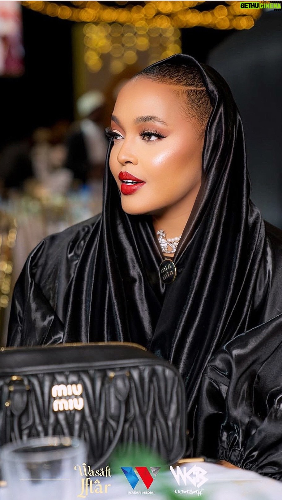 Jacqueline Wolper - 1.1K Likes - Tupo hapa  kukuhudumia Dear 0759888288