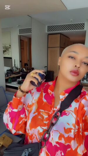 Jacqueline Wolper Instagram - Nikuhakikishie Tuu kunukia kwakweli sina Makosa kwenye hili oG saana kizazi Mnooo God I Trust u❤️🙏