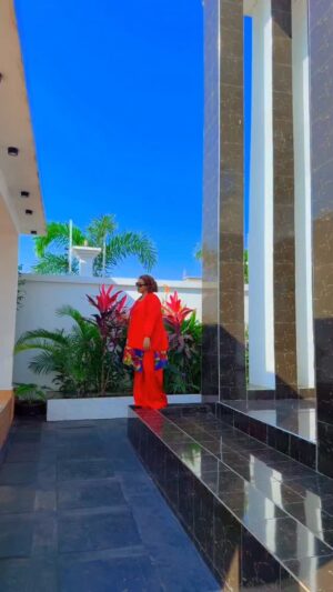 Jacqueline Wolper Instagram - Helllow sato Mambo Mazuri yapo Dukani karibuni saana sana unachotaka Tuma sup kama uwezi kuja Tutakupa Bei nakukuletea ulipo kwa garama zako Barikiwa sanaa ☎️0759888288