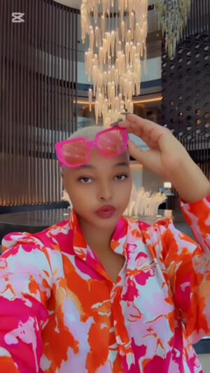 Jacqueline Wolper Instagram - Happy sunday everyone ❤️❤️❤️🤎🍓