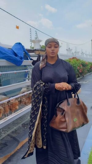 Jacqueline Wolper Instagram - Njia yetu Ni Moja Tusamehane,Tupendane Tumrudie Mungu🙏