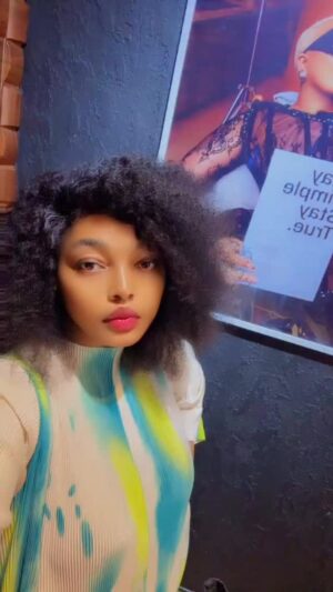 Jacqueline Wolper Instagram - Tupo hapa karibuni wote 0759888288