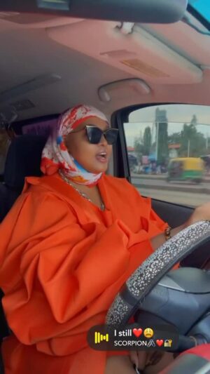 Jacqueline Wolper Instagram - 🍊🧡