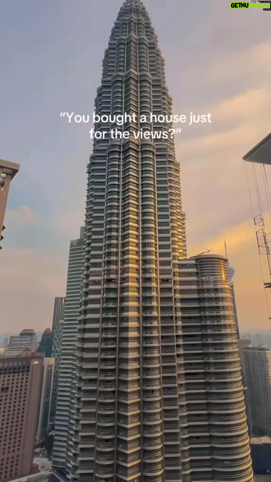 Jade Rasif - 20.5K Likes - Be nice to me and I might let u visit 😂 Yes literally just for this balcony…I’m so glad to be back home in Asia!!!! I still get my beautiful sunsets but no more 45$ for espresso martinis and NO MORE 300$ blow outs

I love u Malaysia!!!!