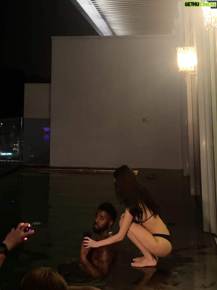 Jade Rasif - 17.1K Likes - From dancing in my bedroom to dancing in his video 🤭 lucky girl fan moment! Thank you for the weekend @jasonderulo

(And thank you for dinner)
@whotels 
@apexaura.9 
@skirt.sg