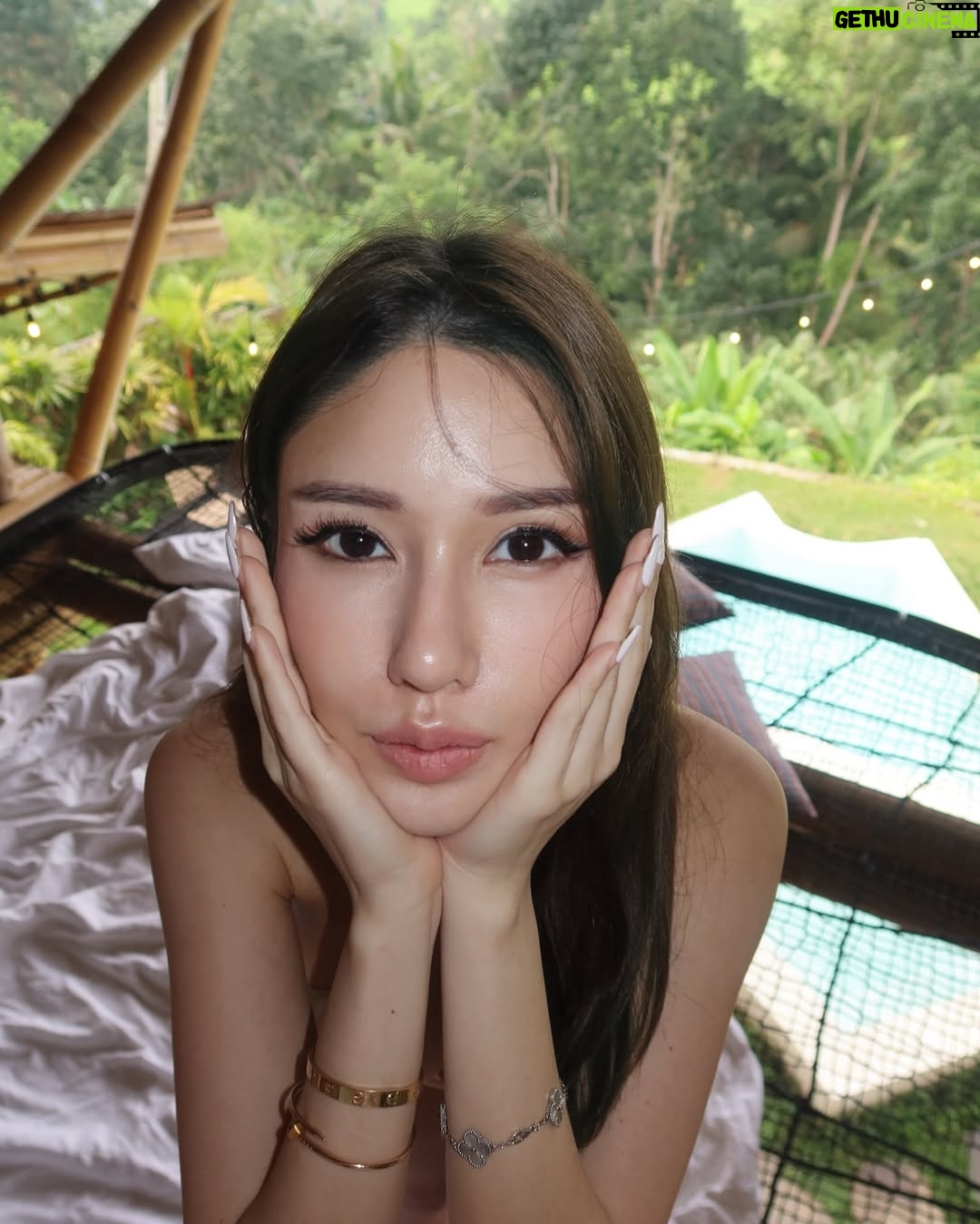 Jade Rasif - 12.8K Likes - I said I wanted a Xiao Hong Shu photoshoot … how did I do 🌺