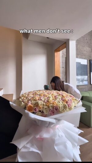 Jade Rasif Instagram - Just received the biggest bouquet in my life 😭❤️