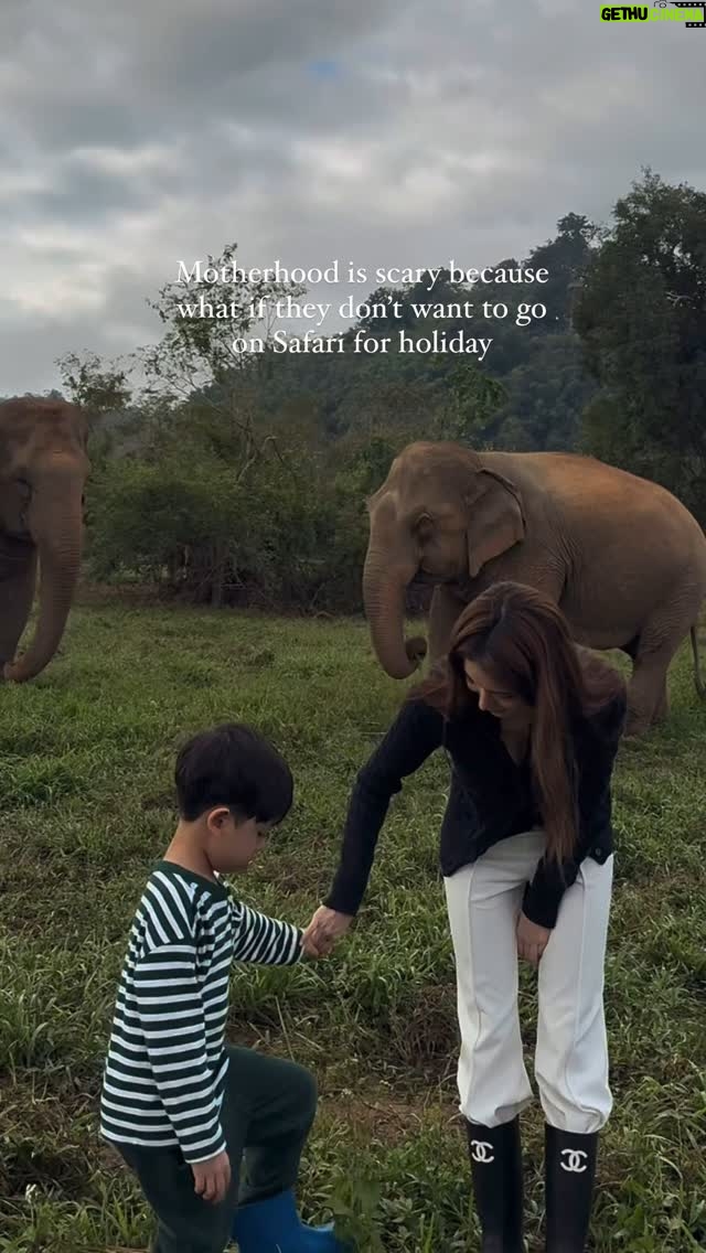 Jade Rasif - 9.5K Likes - When I say family vacation I mean it