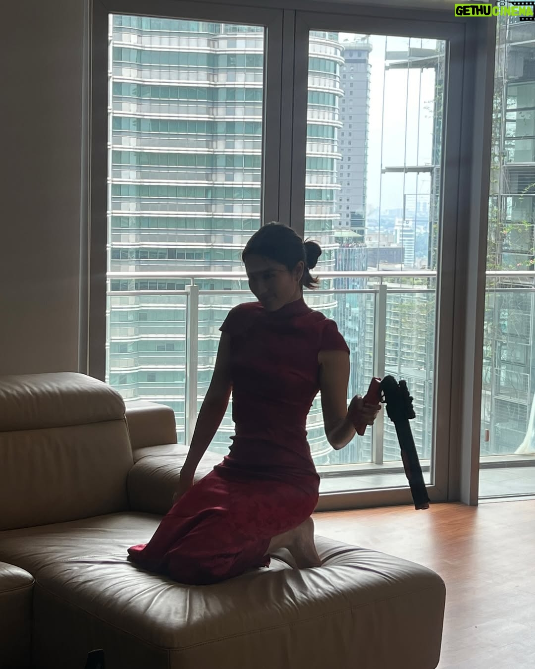 Jade Rasif - 13K Likes - GONG XI FA CHAI from us to you 🐍

The annual chaos / noise / stress of driving 5hrs with my sisters to visit my grandma …. thank god for the Rotten Mango podcast for getting us through it