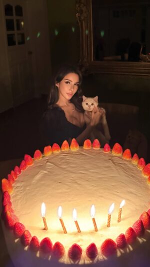 Jade Rasif Instagram - NOT WHAT I MEANT WHEN I WISHED FOR A HUGE CAKE 😭 but thank you from the bottom of my heart for all the kind wishes and words, and special thanks and appreciation to my friends and family for making me feel so supported and loved in this life ❤️ (and my orthodontist who just removed my braces!!!! )