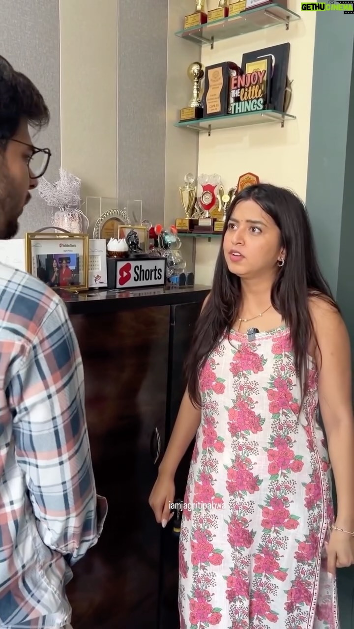 Jagriti Pahwa - 139K Likes - Aisi Saas Mil Jaye toh Zindagi Ban Jaye😍Tag a girl who wants such MIL
.
.
.
#dreamsaas #saasbahu #appreciation #jagritipahwa #jealousy