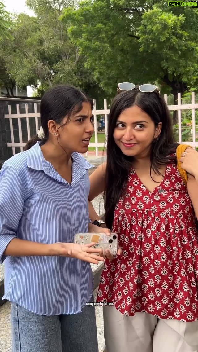 Jagriti Pahwa - 141.2K Likes - Tag a  girl who loves Golgappa more than anything 🤣.
.
.
.
#golgappa #golgappalover #jagritipahwa
