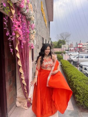 Jagriti Pahwa Instagram - Not Sahiba, but I was definitely the kudi everyone’s singing about. 💫✨
.
,
.
.
#rokaoutfit #brothersroka #jagritipahwa #rokafunction #orangedress