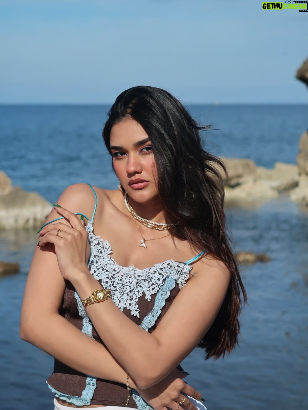 Jahanvi Choudhary - 87.2K Likes - Santorini ~