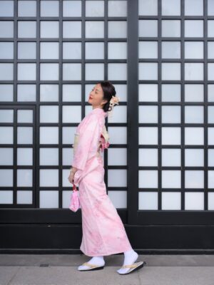 Janelle Tee Instagram - Kimono - a fashion statement that transcends time. ⌛
どうもありがとう
Domo Arigato, Japan! 🇯🇵
#janelletee #tokyo #japan #traveldiaries #traveldiaries