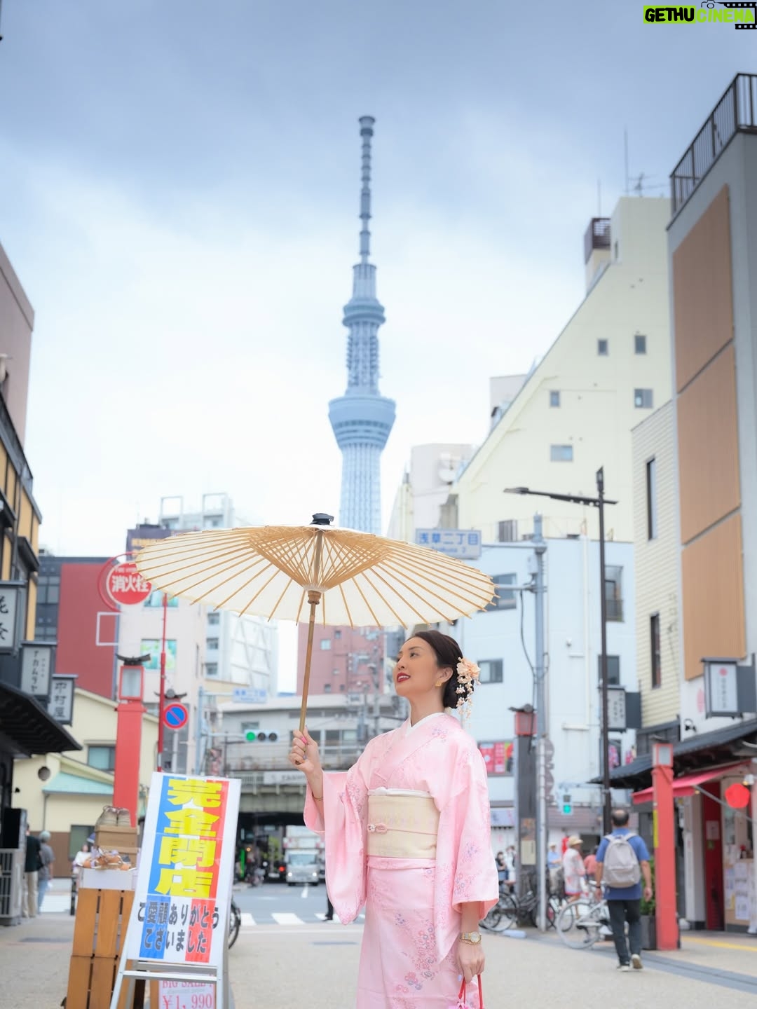 Janelle Tee - 3 Likes - Kimono - a fashion statement that transcends time. ⌛

どうもありがとう
Domo Arigato, Japan! 🇯🇵

#janelletee #tokyo #japan #traveldiaries #traveldiaries