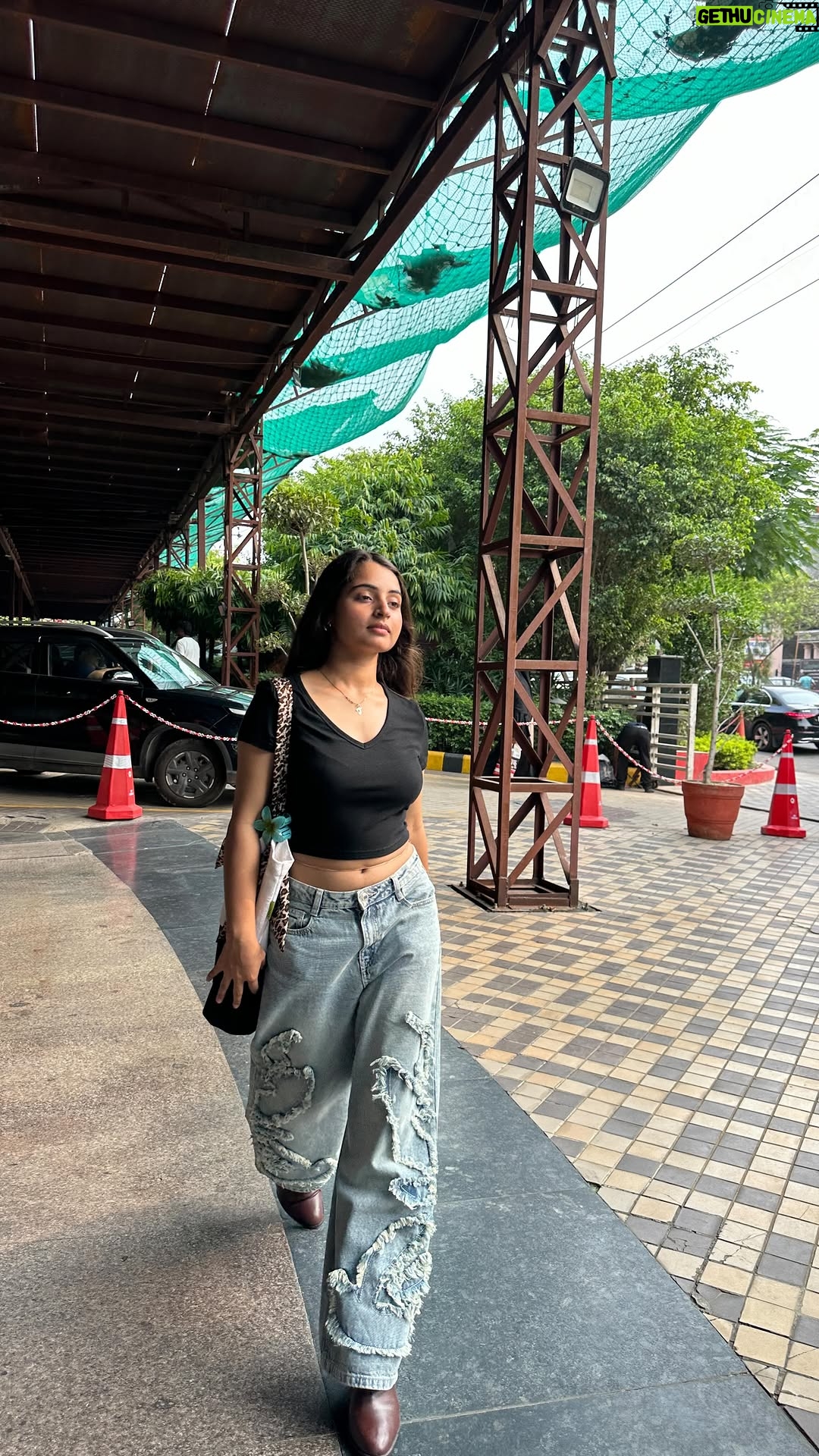 Janhvi Dubey - 119.9K Likes - First try 😳😃