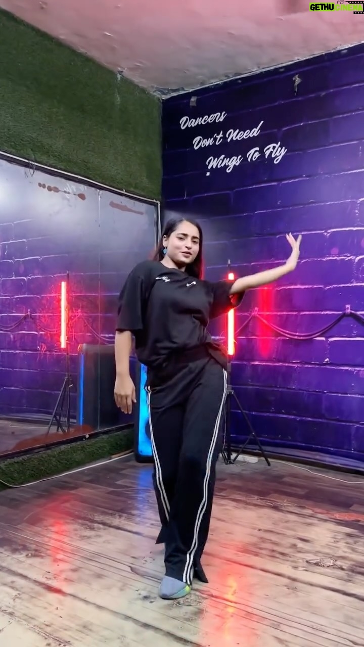 Janhvi Dubey - 51.6K Likes - Bhul gyi yr