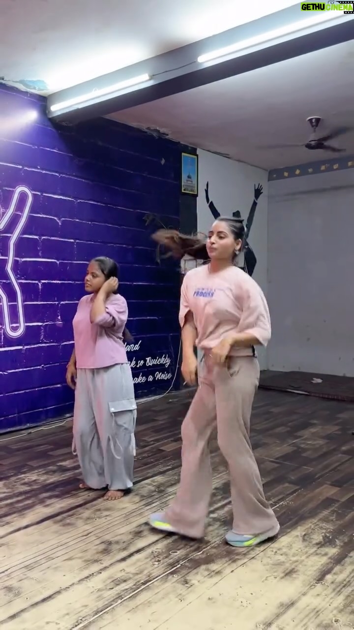 Janhvi Dubey - 65.3K Likes - Bura hai mera hal sodiye 🙀
.
.
.
Viral#instamood##trend##grwoth progress ##explorepage✨ #fid #virlavideos🔥🤘😎✌️🤙