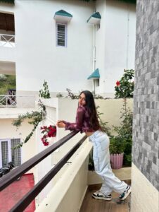 Actress Janhvi Dubey HD Photos and Wallpapers June 2025