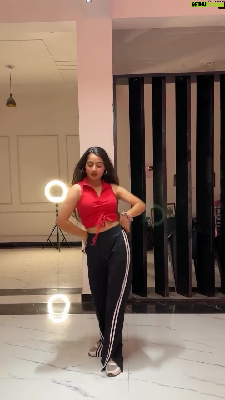 Janhvi Dubey - 115.7K Likes - ❤️
.
Dc-me ❤️