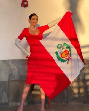 Janick Maceta Instagram - Ser Peruano es ponerle alma, corazón y dedicación a cada cosa que hacemos. El amor y el orgullo por mi País han guiado y guiarán mis pasos siempre. 🇵🇪🤍
Feliz 28 mi Perú querido!! ❤️🤍❤️