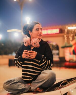 Jasleen Arora Instagram - Love yaa🫶🏻✨
.
.
.
#explorepage #explore #instagram #loveya #instagood
