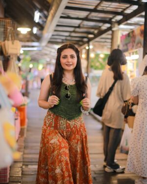 Jasleen Arora Instagram - Dekha tenu pehli pehli vaar ve✨
.
.
#explore #thailand #explorepage #picoftheday
