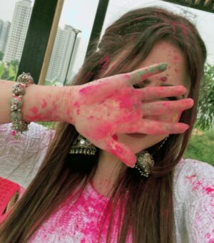Jasleen Arora Instagram - Happy Holi💛🧡❤️💚💙
.
.
.
#explorepage #explore #happyholi #festival #instagram