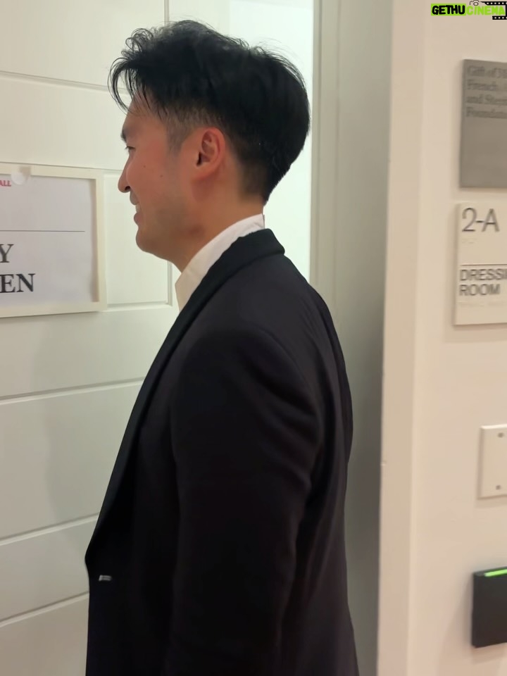 Jasmine Choi - 6.8K Likes - Big congrats to @raychenviolin and the young musicians of @nyo.usa on such an inpiring performance at @carnegiehall last night, full of joy and excitement🥳! What a beautiful start to their Asia tour coming up! 

Also look forward to continuing to see many of you on the @tonicmusicapp - more fun updates will come soon, stay tuned🙌🏼

P.s. Anyone else went to this soldout concert last night🙋🏻‍♀️?

#mendelssohn #rachmaninoff #raychen #gianandreanoseda #nyousa #jasminechoi #tonicmusicapp #violin #flute #carnegiehall