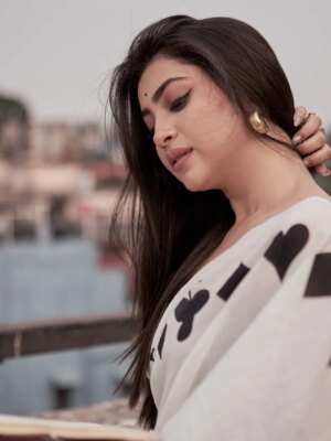 Jasmine Roy Instagram - || আমি আবার তোমার প্রেমে হবো পাগল।||
She : @jasmineroyofficial 🌻
Photography & Execution : @debasishbiswas_photography
Assistant : @shadowphotography_official
#fashion
#fashionphotography
#portraits
#photooftheday
#goodvibes
#mondaymotivation
#thankgodforeverything
#debasishbiswas_photography
#nikonzf