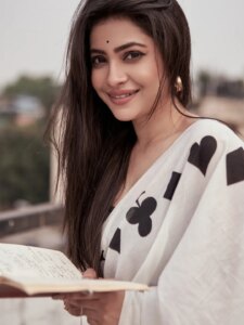 Actress Jasmine Roy HD Photos and Wallpapers September 2025