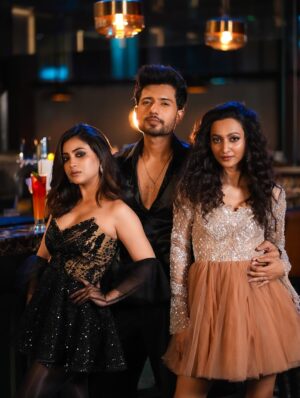 Jasmine Roy Instagram - Friends aisa banao ke sab GOLMAAL kar de 🤣🤪🤷🏻♀️🥳
Happy Friendship Day!!! ♥️♥️♥️
#frindshipday
#friendsforlife
#friendshipgoals
#friends
#bff
#insta
#instapost
#instagram
#instapic
#fyp