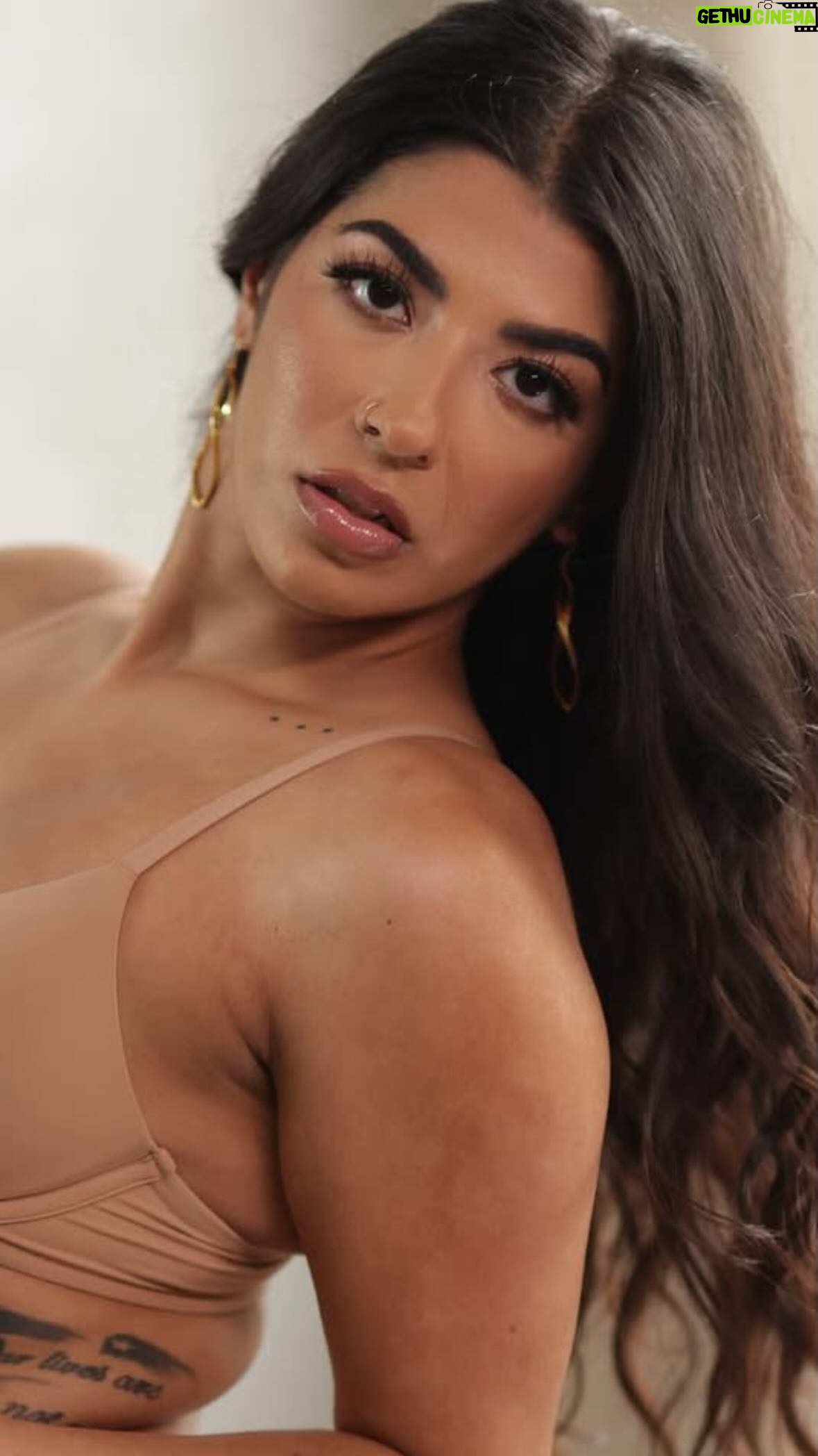 Jasmine Sherni - 7.4K Likes - Just bc IG wasn’t up, doesn’t mean I was sleeping. The grind never stops

#trending #reels #explore #grind