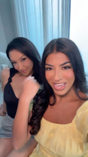 Jasmine Sherni Instagram - Sorry @official_pistol_page but I think we can all agree these are in fact the 8 words that come to mind about @therealvickichase 

Do you agree?

#trending #viral #reels #explore #funny #lol #actress #setlife🎬