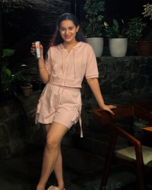 Jaspreet Dyora Instagram - Chal othey challiye yaar ✨💕🫰🏻
📍@stargazeindia.in