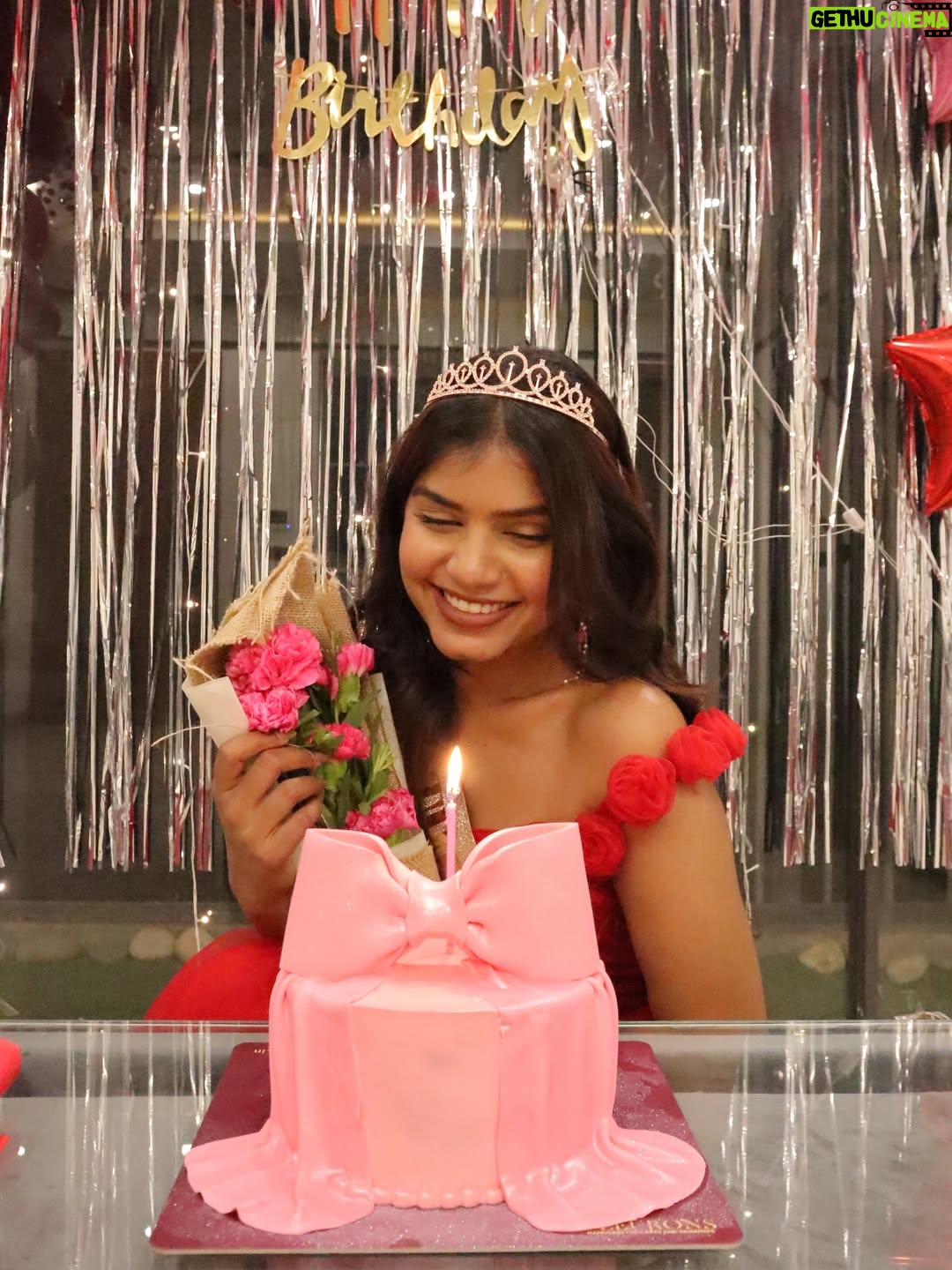 Jeetu Sri - 26.3K Likes - Feeling so loved and grateful! 💖 Thank you all for the beautiful birthday wishes, each message made my day extra special 🥹🎂💫 Sending you all a big virtual hug 🤗 

#birthdaygirl #birthdaycake #happybirthday