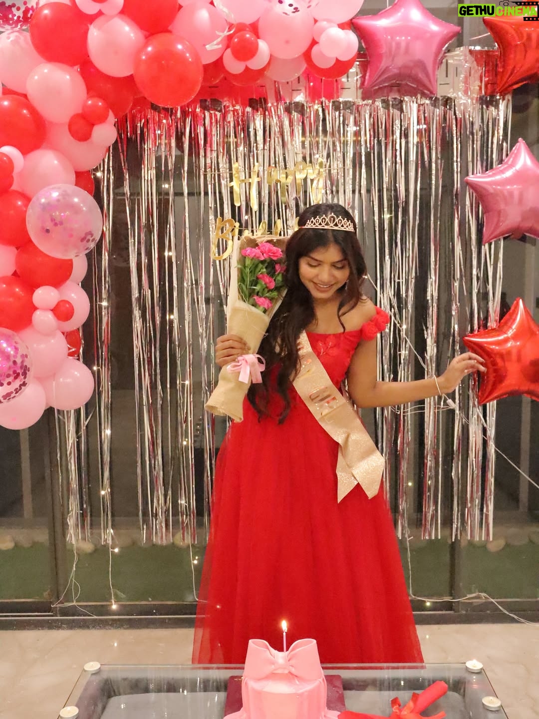 Jeetu Sri - 26.3K Likes - Feeling so loved and grateful! 💖 Thank you all for the beautiful birthday wishes, each message made my day extra special 🥹🎂💫 Sending you all a big virtual hug 🤗 

#birthdaygirl #birthdaycake #happybirthday