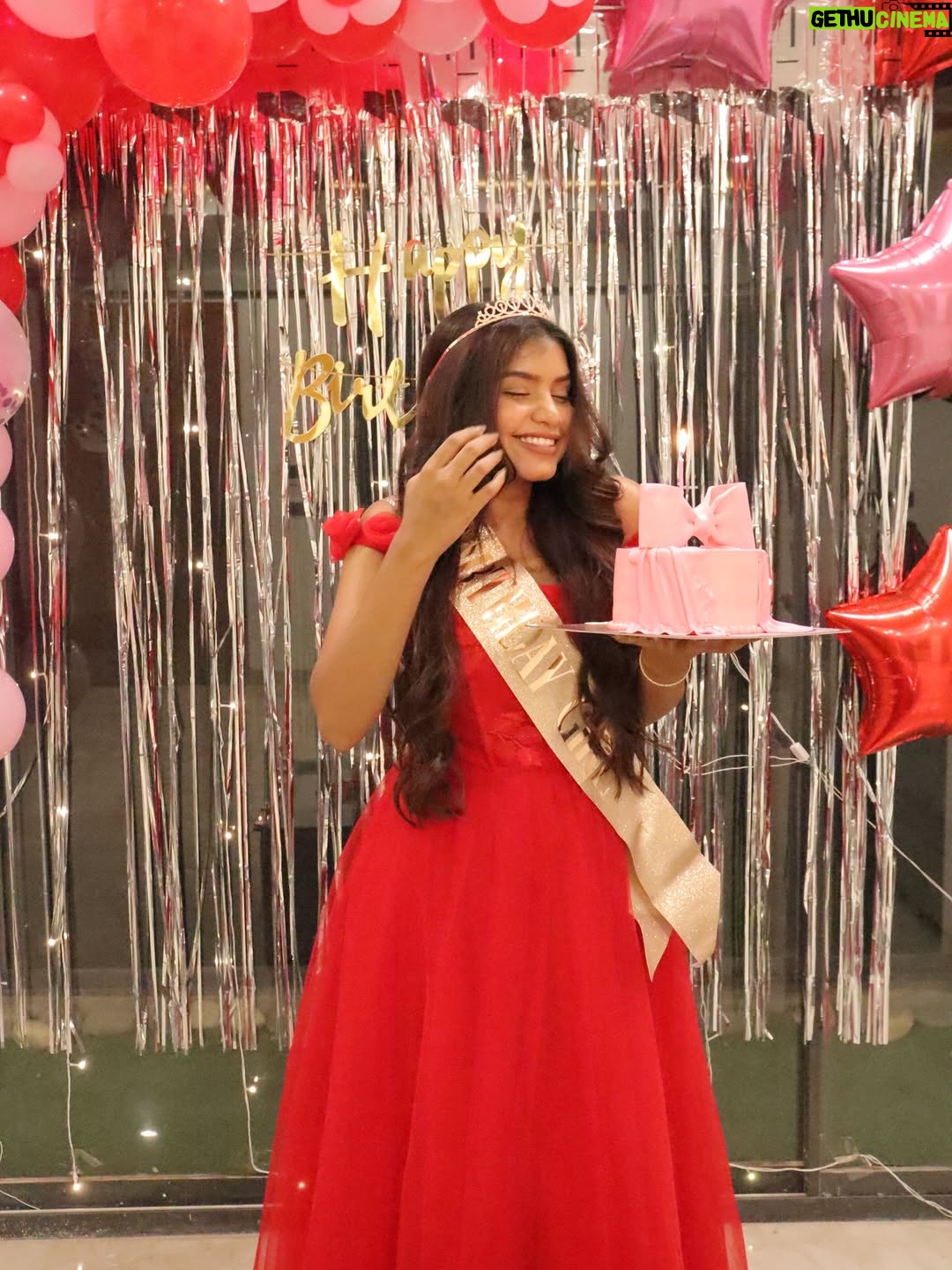 Jeetu Sri - 26.3K Likes - Feeling so loved and grateful! 💖 Thank you all for the beautiful birthday wishes, each message made my day extra special 🥹🎂💫 Sending you all a big virtual hug 🤗 

#birthdaygirl #birthdaycake #happybirthday