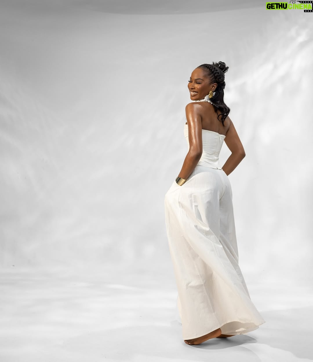 Jemima Osunde - 49.4K Likes - I haven’t had a birthday party since I was 10. I struggle with being the ‘celebrant’ or center of attention. I end up spending the whole day catering to everyone else making sure they’ve eaten and are having a good time 🫠😂😂. 

One thing I’ll do for sure is have a maddddd shoot cause I want to look back and see what I looked like at different points in my life. It’s for me but I’m happy to share with you😆
@emmanueloyeleke and @knanfe ate this one up! 

My trainer will@be proud of my back 💪🏾💪🏾😂😂
Camera 📸 @emmanueloyeleke 
Wearing @knanfe 
Styled by @mimzbee 

🤍🤍🤍🥰