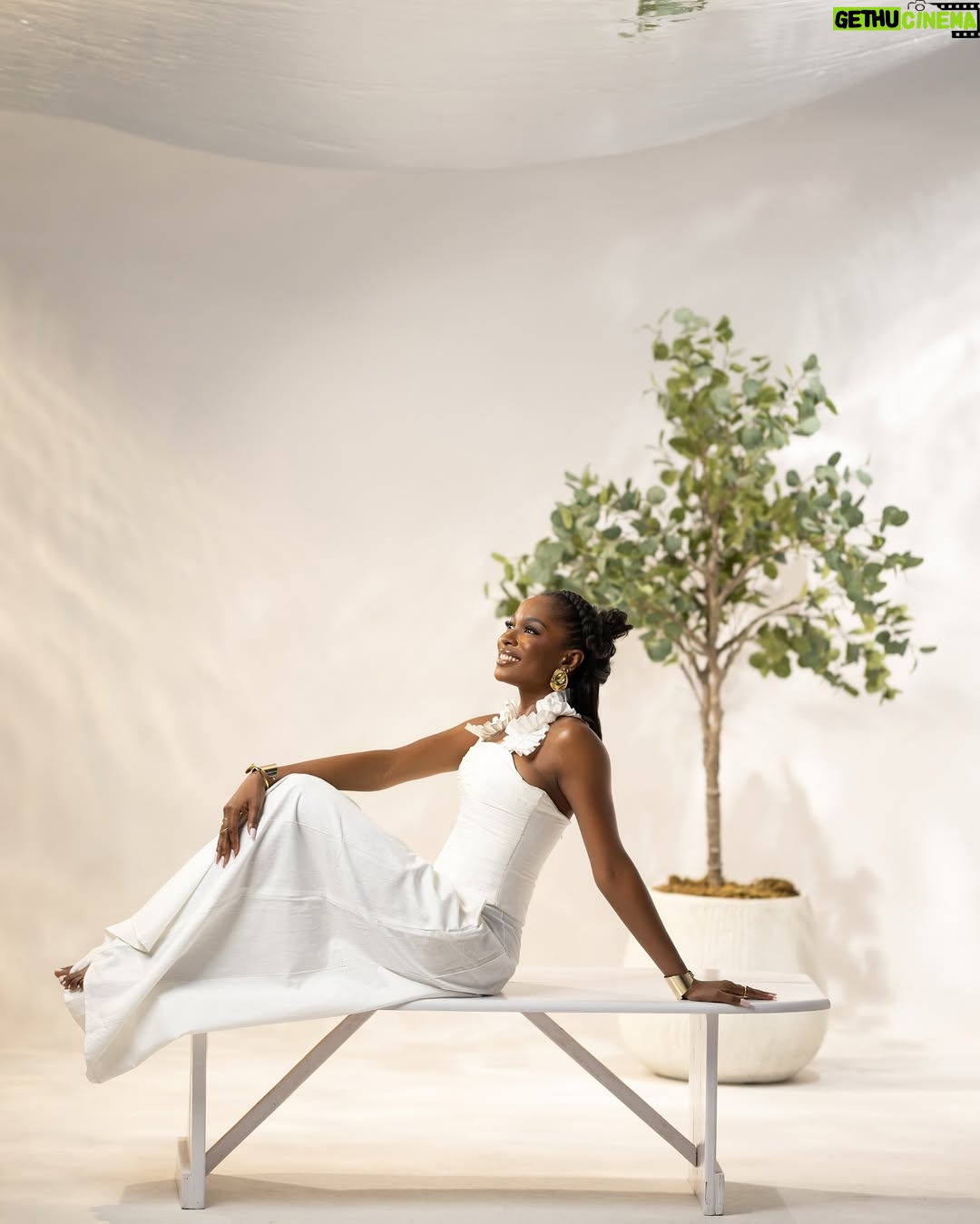 Jemima Osunde - 67.9K Likes - I feel like I’ve lived 10 lives in this one life and I’m not even 30 yet 🤣. The real movie is when the cameras aren’t rolling.
Maybe one day I’ll show you more but for now, I love my public very private life. 
Some things happen and I’m like whoaaaa, how? Why? 
I might not understand it in the moment but what I’ve learned so far, is to not question it. 
My maker is intentional about my life. He knows what he’s doing. 🥰

I am grateful for every step of my journey so far. Grateful for family, grateful for friends. Grateful for living a life of purpose. Grateful for the power of manifestation!!!
Literally the queen of speaking things into existence in my life 😂😂🙌🏾
My mouth is powerful like mad!!

One of the things I’m most grateful for is the strong will God created with me. It’s the driving force of my entire existence. 
Nothing is too good for me, too out of reach for me, nothing is better than I am or out of my league. 
God made me whole and I am good enough. 

If you’re reading this and you’ve ever been kind to me, ever shown me support in any way, sown a seed of positivity in my life with your words or action, shown me love or even just liked my post on instagram (yes, even down to the most Minuit iota of love), I just want to say THANK YOU🤍

I am so so grateful! 

I love and appreciate you! 🤍

I’m excited to see what this new year of my life brings, excited to see what I chase with all my heart and might 🤣🤍💪🏾 and of course, the results.

Whatever it is, just know that I’ll be at peace doing it and having the time of my life because I have CHOSEN to. 

Happy birthday to me🥰🤍🤍 

Thank you to my friends, the creative powerhouse @emmanueloyeleke @mimzbee for these beautiful pictures 🥹🥹🤍 I love them so so much!! God bless you. 

Photography @emmanueloyeleke 📸 
Styling @mimzbee 🙌🏾
Wearing @knanfe 😍
Creative direction @emmanueloyeleke 
Hair @tashplace 🥰
🤍🤍🤍🤍
