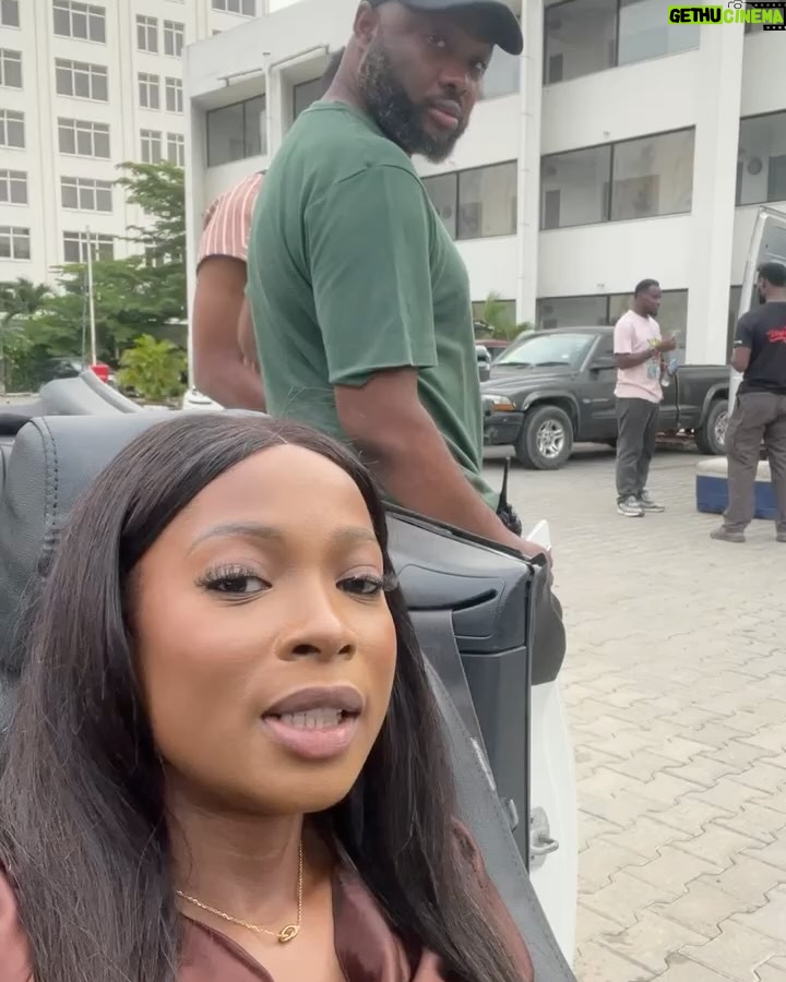 Jemima Osunde - 43.1K Likes - More BTS videos and pictures 😁🤣😂❤️

We had TOO much fun filming this! As you can see.

I love all the slides but my absolute favorite has to be the one of my mummy and daddy visiting us on set 🥹🥹💘
A close second is slapping Favour Quest @susanpwajok 🤭😂

What’s your favorite slide? 

#ALagosLoveStory